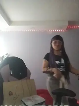 missfungi8 online show from 02.11.26