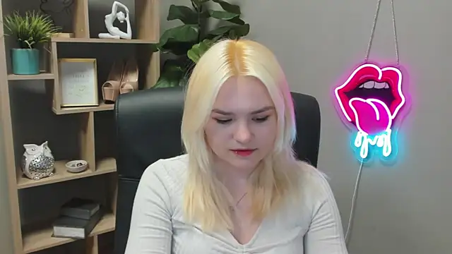 SweetLilyxo online show from 03.19.26