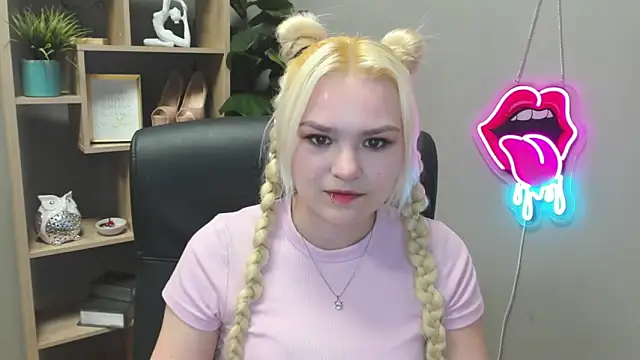 SweetLilyxo online show from 03.20.26