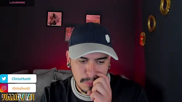 Snapshot of Chriss_Hunt chatting on 02.18.26 Chriss Hunt online show from 02.18.26