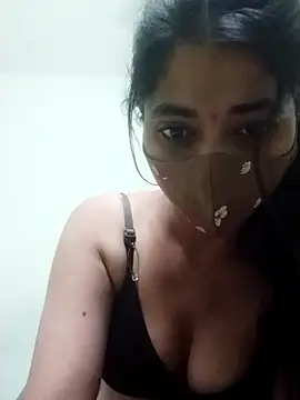 Snapshot of Kitti-Sharma chatting on 03.24.26 Kitti-Sharma online show from 03.24.26