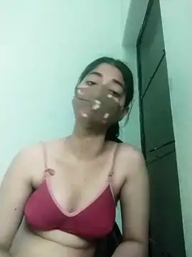 Snapshot of Kitti-Sharma chatting on 03.27.26 Kitti-Sharma online show from 03.27.26