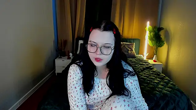 Snapshot of Kira_G0ld chatting on 02.28.26 Kira G0ld online show from 02.28.26