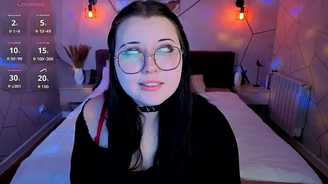 Kira G0ld online show from 05.31.26