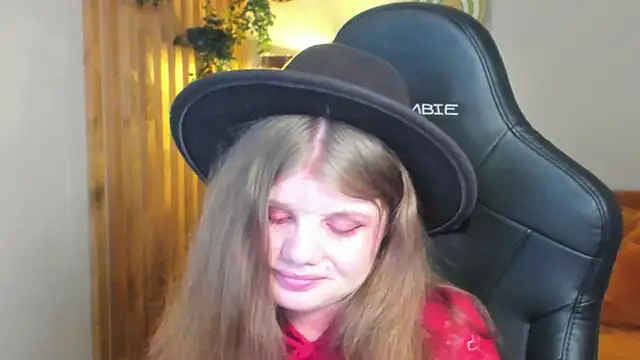 ChloeHalses online show from 05.10.26