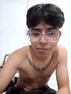 FAVOJS online show from 04.14.26