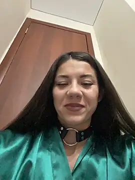 Snapshot of OnlyLeiLa chatting on 03.05.26 OnlyLeiLa online show from 03.05.26