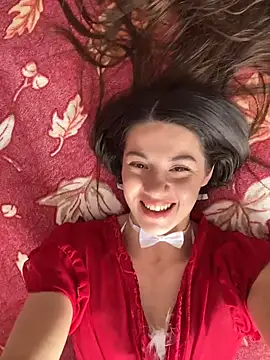 Snapshot of OnlyLeiLa chatting on 04.06.26 OnlyLeiLa online show from 04.06.26