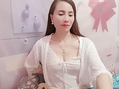 Snapshot of Hello-Kitty001 chatting on 02.18.26 Hello-Kitty001 online show from 02.18.26