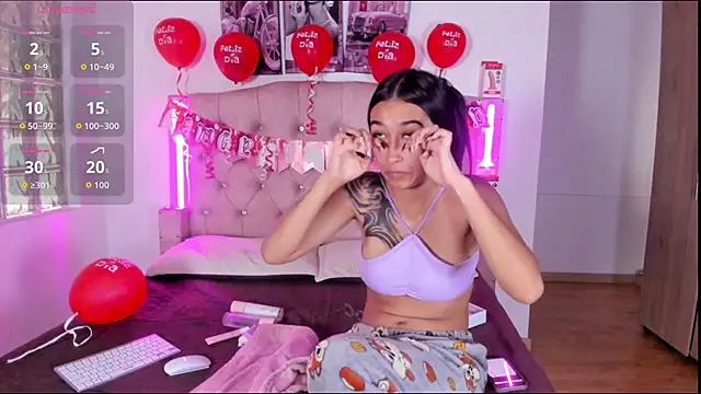 Snapshot of liittle__baby chatting on 02.13.26 liittle baby online show from 02.13.26