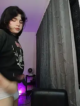 Snapshot of Daniellesins1 chatting on 02.14.26 Daniellesins1 online show from 02.14.26