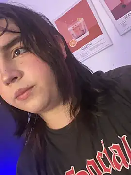 Daniellesins1 online show from 04.07.26