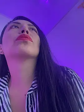 Emma Sanz   online show from 03.26.26