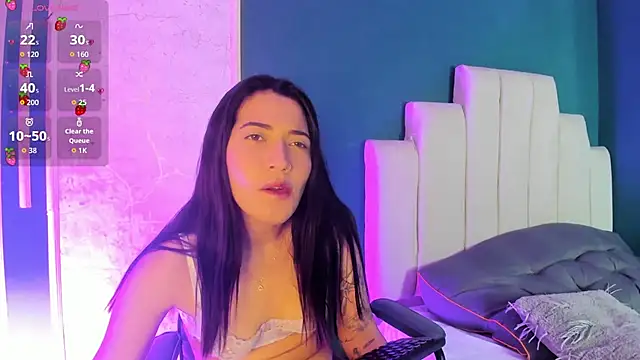 Snapshot of Adrienne__ chatting on 03.31.26 Adrienne online show from 03.31.26