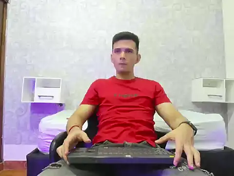 GoldenBoyM online show from 04.30.26