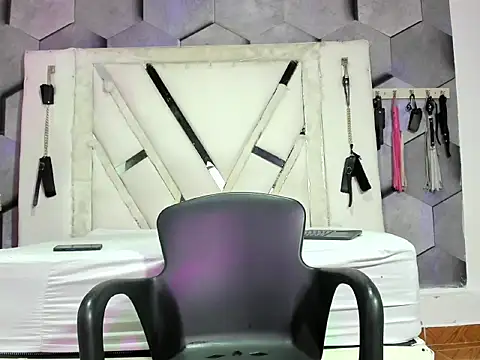GoldenBoyM online show from 05.01.26