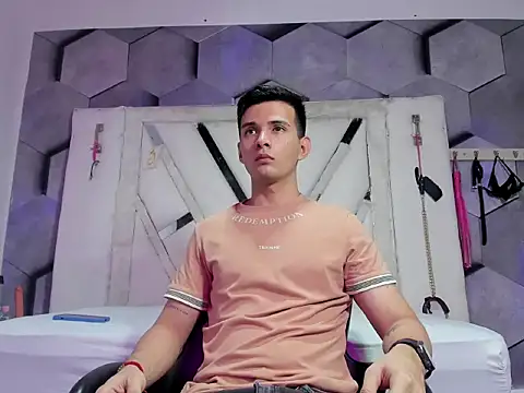 GoldenBoyM online show from 06.05.26