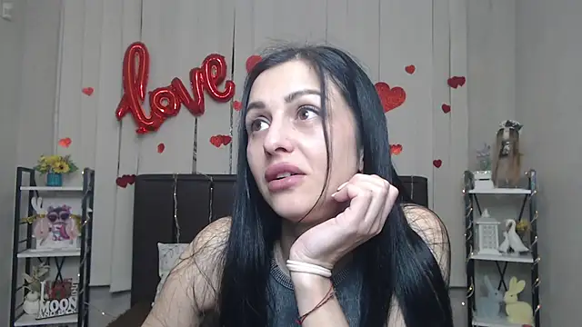EvaClarkk online show from 05.01.26