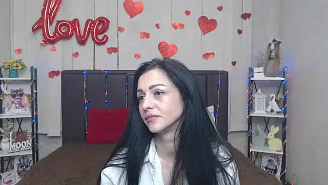 EvaClarkk online show from 05.17.26