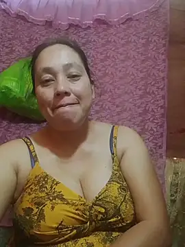 Snapshot of May_Bombs chatting on 03.14.26 May Bombs online show from 03.14.26