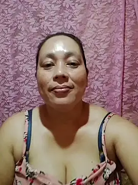 Snapshot of May_Bombs chatting on 03.18.26 May Bombs online show from 03.18.26