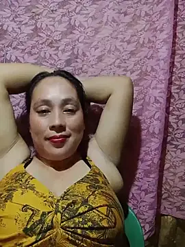 Snapshot of May_Bombs chatting on 03.19.26 May Bombs online show from 03.19.26