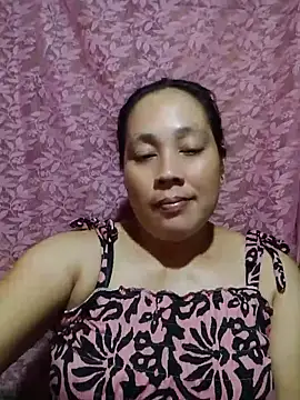 Snapshot of May_Bombs chatting on 03.23.26 May Bombs online show from 03.23.26