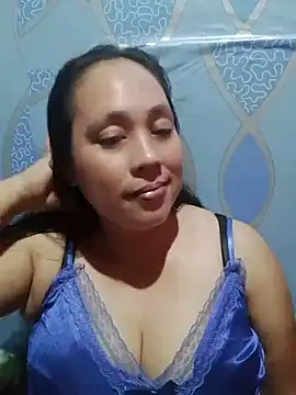 Snapshot of May_Bombs chatting on 04.05.26 May Bombs online show from 04.05.26