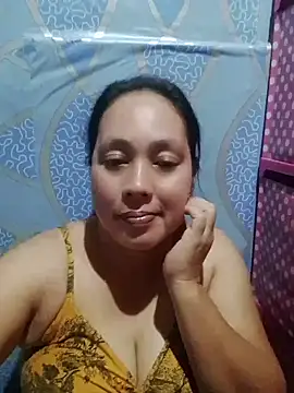 Snapshot of May_Bombs chatting on 04.09.26 May Bombs online show from 04.09.26