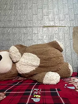 Miu Xinh online show from 03.28.26