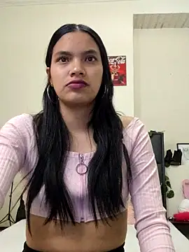 Julieta Parker online show from 02.05.26