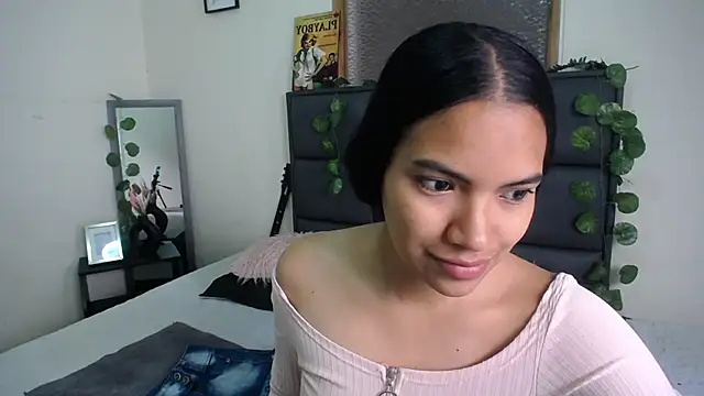 Snapshot of Julieta_Parker chatting on 03.26.26 Julieta Parker online show from 03.26.26