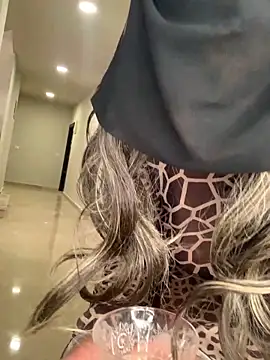 Snapshot of Arab_Honey chatting on 05.31.26 Arab Honey online show from 05.31.26