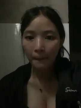 Snapshot of Suzu_xx01 chatting on 05.04.26 Suzu xx01 online show from 05.04.26