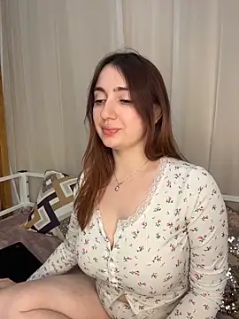 Linnea  online show from 02.14.26