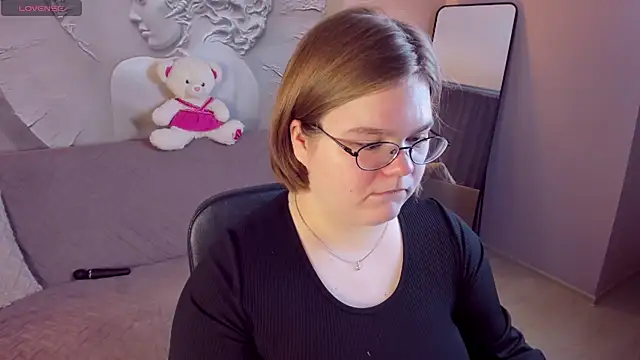 Snapshot of MaryFloree chatting on 02.11.26 MaryFloree online show from 02.11.26