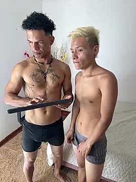 Snapshot of MaxyRyan chatting on 02.05.26 MaxyRyan online show from 02.05.26