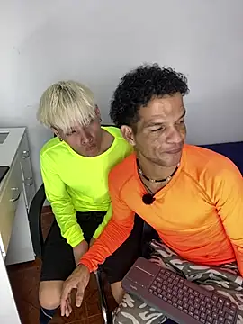 Snapshot of MaxyRyan chatting on 02.28.26 MaxyRyan online show from 02.28.26