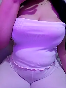 Snapshot of Diamond_araab chatting on 04.19.26 Diamond araab online show from 04.19.26