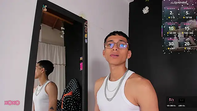 Snapshot of _Josh_Moon_ chatting on 02.10.26 Josh Moon online show from 02.10.26