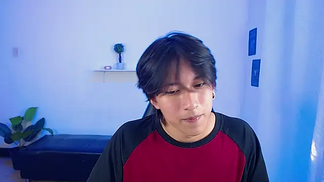 nikoo 18 online show from 04.21.26