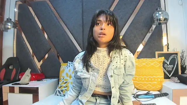 Snapshot of Maggyx chatting on 02.23.26 Maggyx online show from 02.23.26