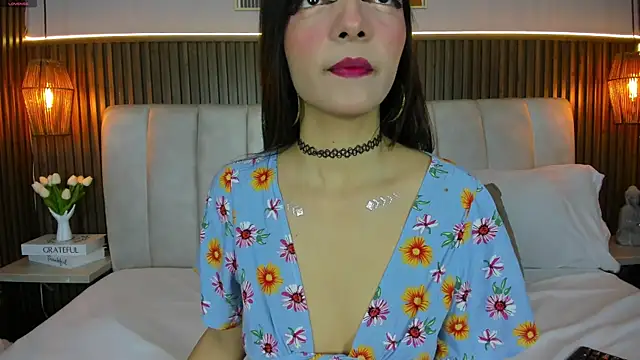 LisaLain online show from 04.25.26