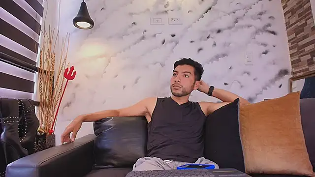 Max Hornye online show from 03.18.26