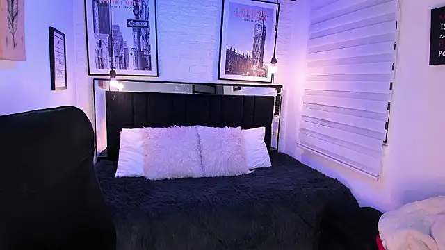 Snapshot of ladyraing chatting on 02.19.26 ladyraing online show from 02.19.26