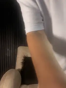 Snapshot of ARON_LUXX chatting on 02.12.26 ARON LUXX online show from 02.12.26