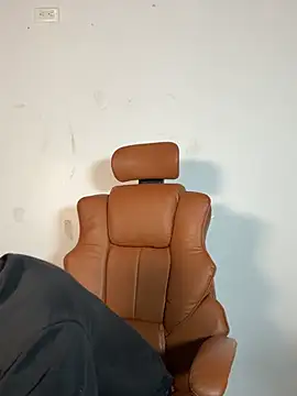 ARON LUXX online show from 03.11.26