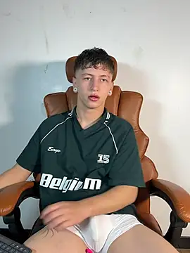 ARON LUXX online show from 03.26.26