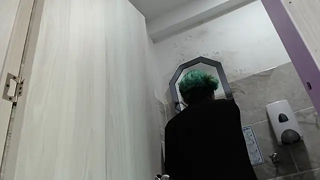 Snapshot of MiistressBlu chatting on 02.24.26 MiistressBlu online show from 02.24.26