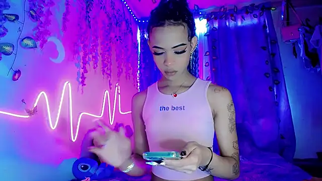 DahliaGill online show from 07.15.26